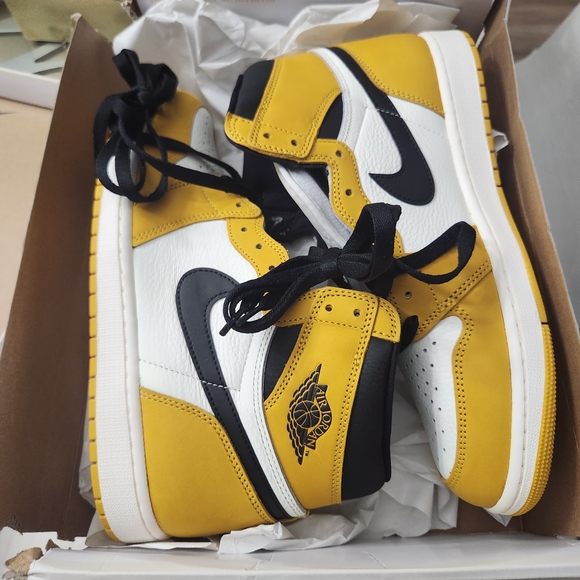 Nike Air Force 1 Retro Black and Yellow - Men\'s 11.5 New main image 5